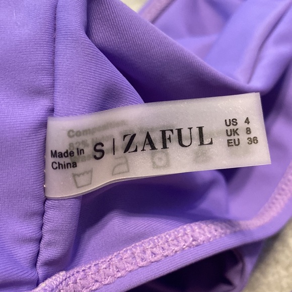 Zaful Size 4 Small Purple Bikini Top - Picture 3 of 3